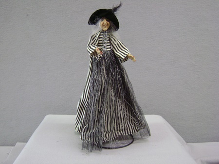 180-BY0102C Halloween Witch (Striped Black Dress)