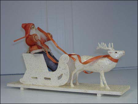 BL-EB5486 German Santa in Sleigh