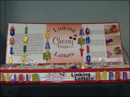 SC-A1579 Linking Letters (Glittered)