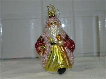 IG-100903 Generosity A Foot