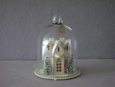 KK-53339A House in Glass Dome w/LED Lights