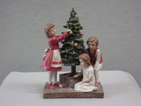 KK-54093B Vintage Glittered Resin Tree Trimming Scene