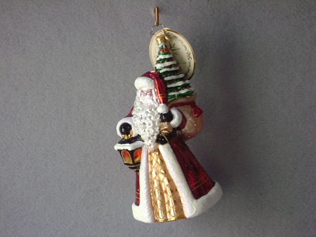 R-1020224 Santa Leaves The Light On