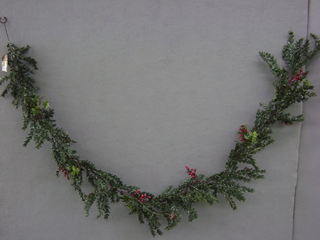 RH-G29530 Boxwood & Hemlock Garland