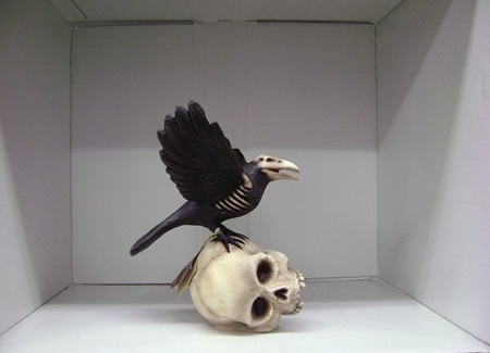 BL-TD2298 Haunted Raven on Skull