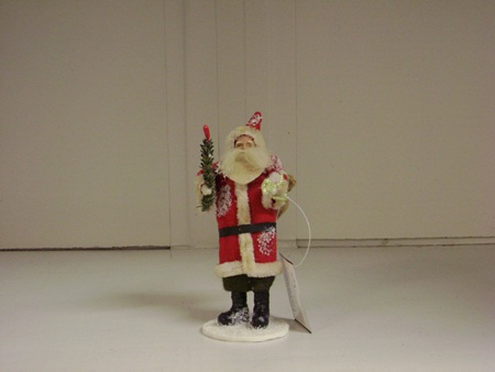 BL-BE32079 Standing Santa with Greenery