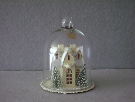 KK-53339A House in Glass Dome w/LED Lights